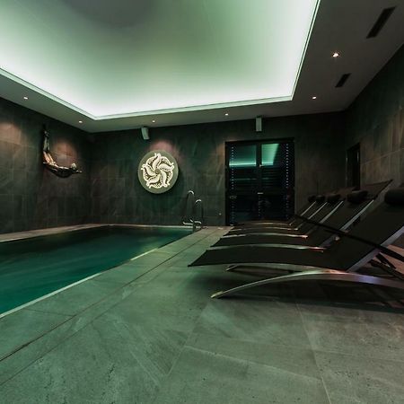 Barok Hotel&Apartments Bratislava Buitenkant foto