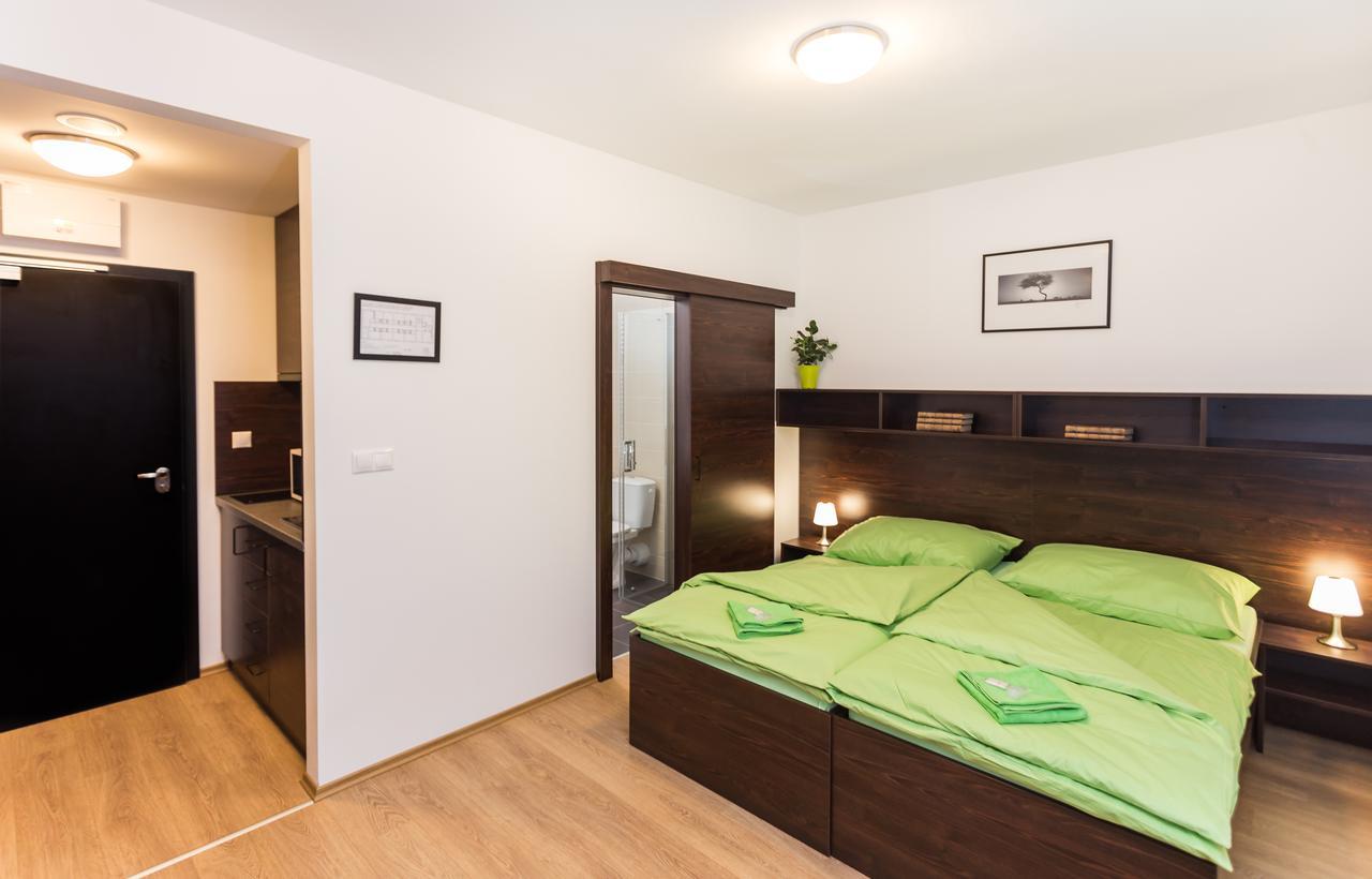 Barok Hotel&Apartments Bratislava Kamer foto