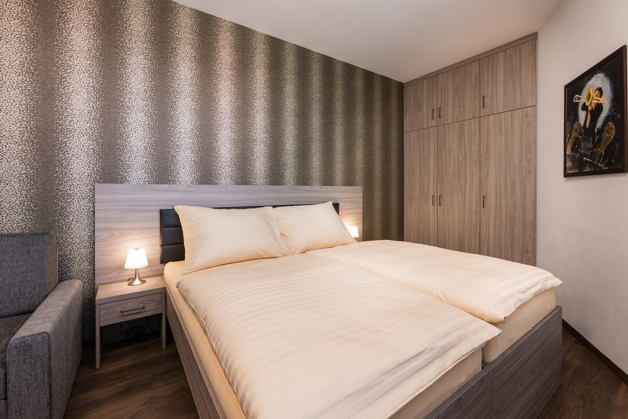 Barok Hotel&Apartments Bratislava Buitenkant foto