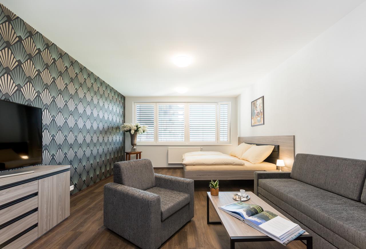 Barok Hotel&Apartments Bratislava Buitenkant foto
